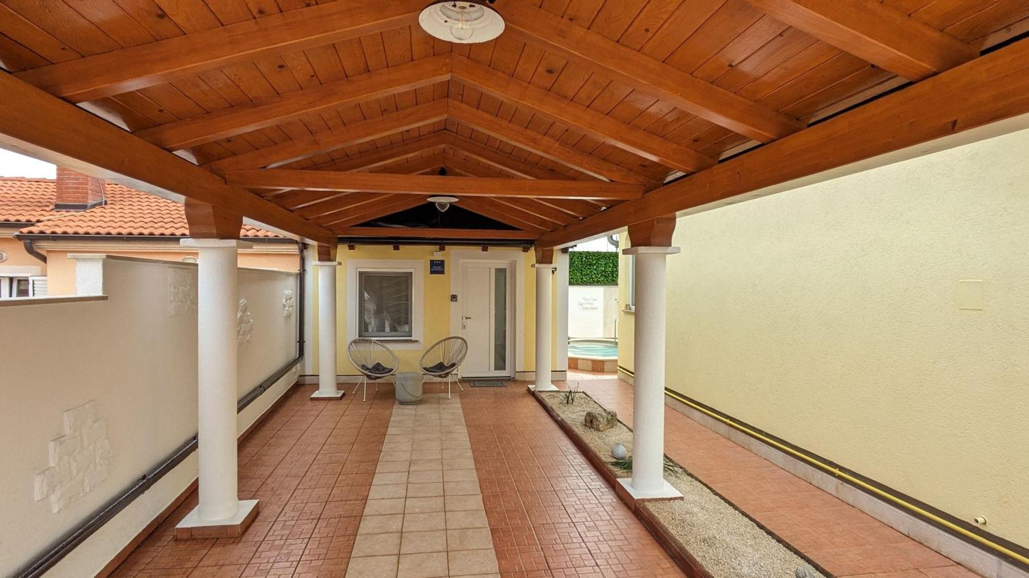 פאז'אנה Poolside Studio מראה חיצוני תמונה